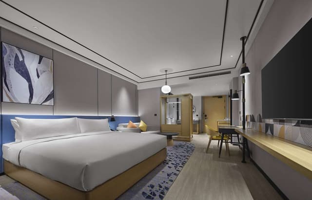 KING GUEST ROOM