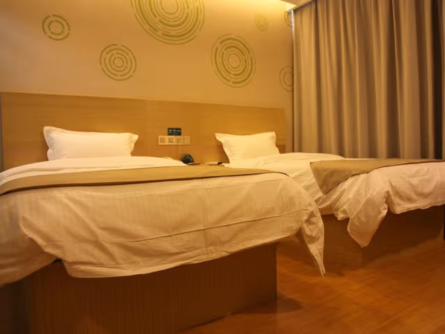 Twin Business Room