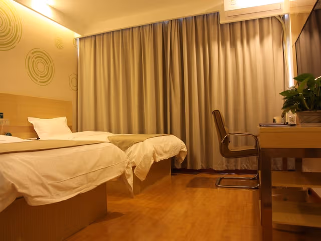 Twin Business Room