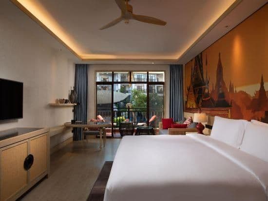 Light of Dawn View King Room