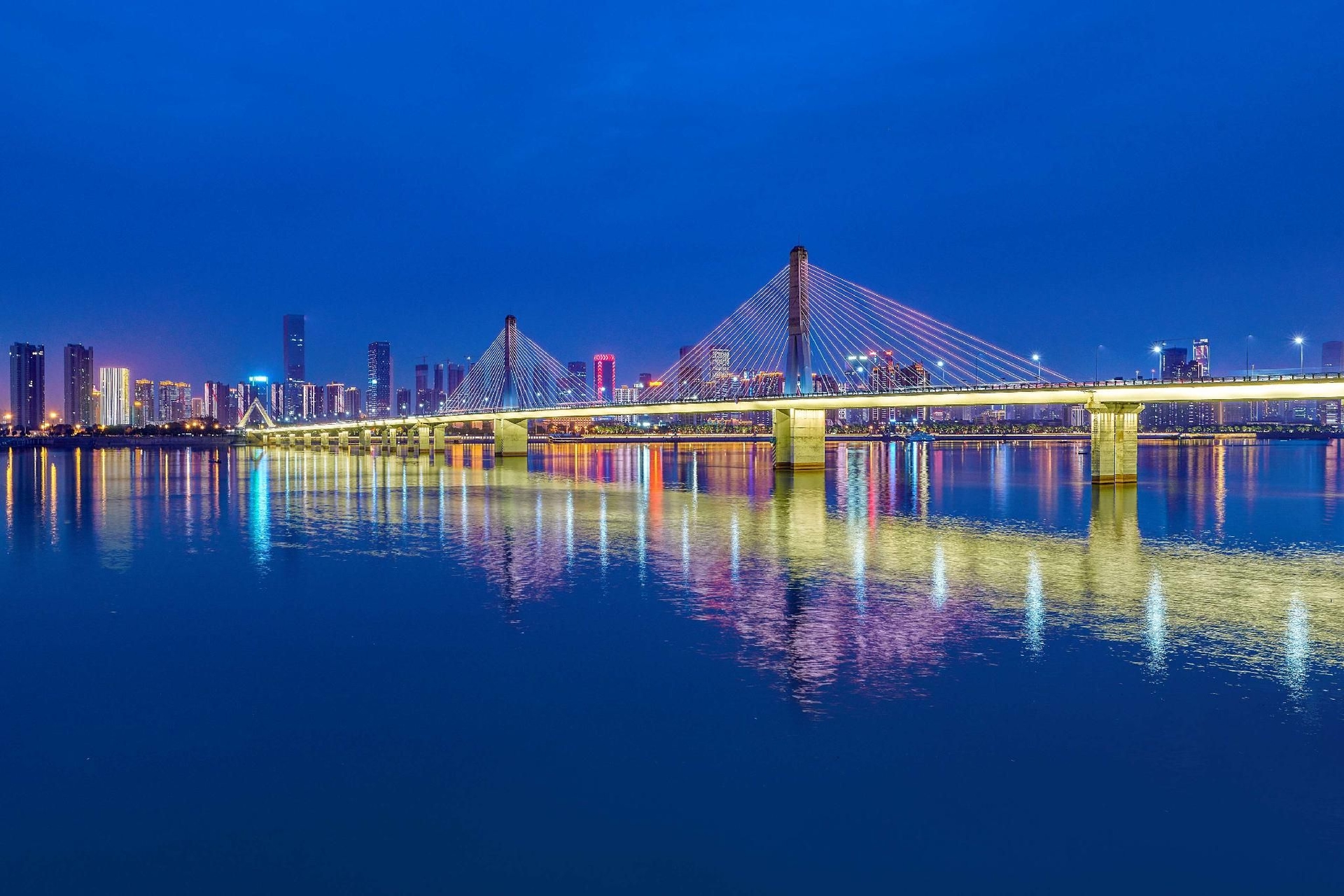 ฮิลตัน ฉางชา ริเวอร์ไซด์ (Hilton Changsha Riverside)4