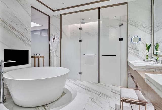 KING PREMIER SUITE