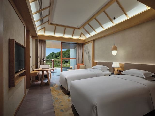 Standard Room, 2 Double Beds, Garden View