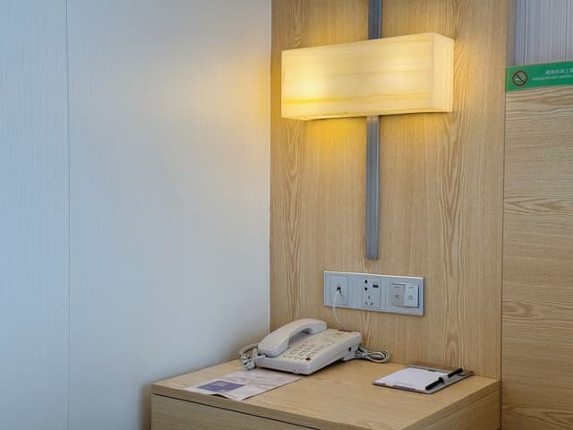 Standard Suite, 1 King Bed, City View