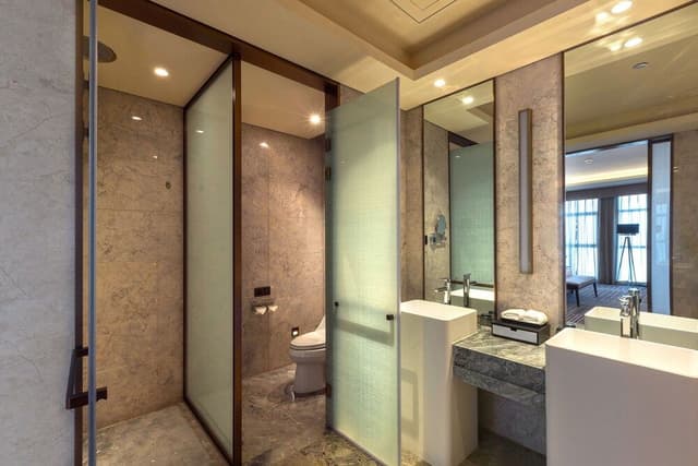 Superior Suite, 1 King Bed