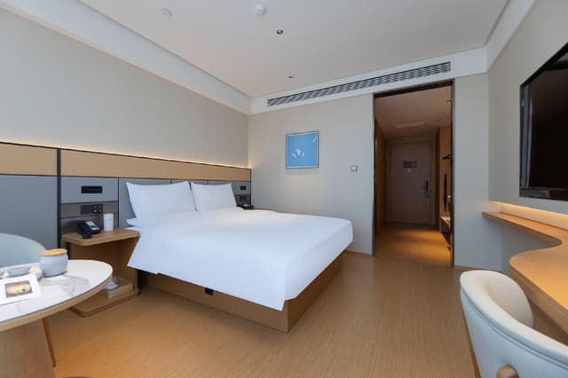 Huazhu - Superior BedRoom
