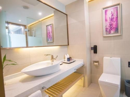 Lavande Hotel·Bazhong Fortune Center3