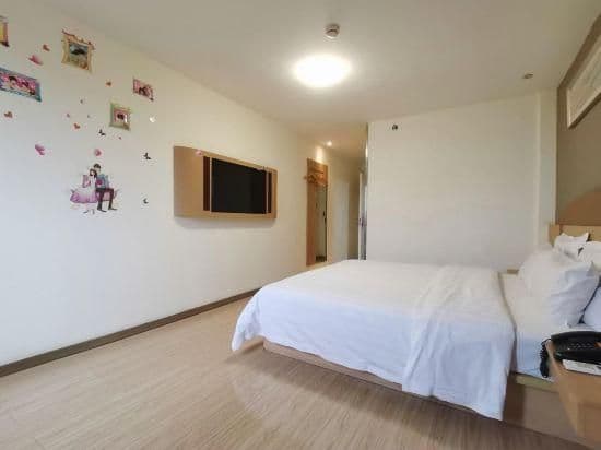 Select Bed Room