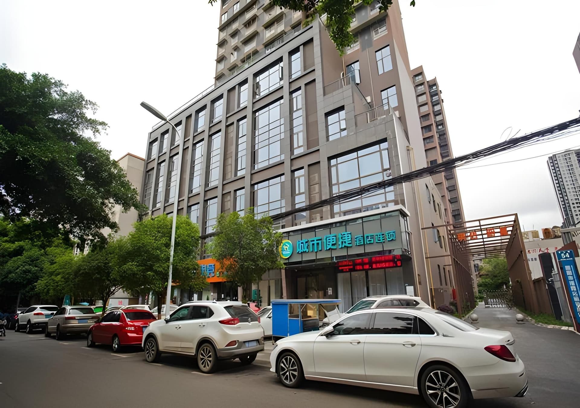 City Comfort Inn Deyang Wenmiao Square Gymnasium City Comfort Inn Deyang Wenmiao Square Gymnasium