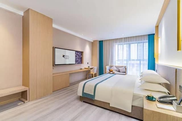 Rezen - Superior 1 Bed Room