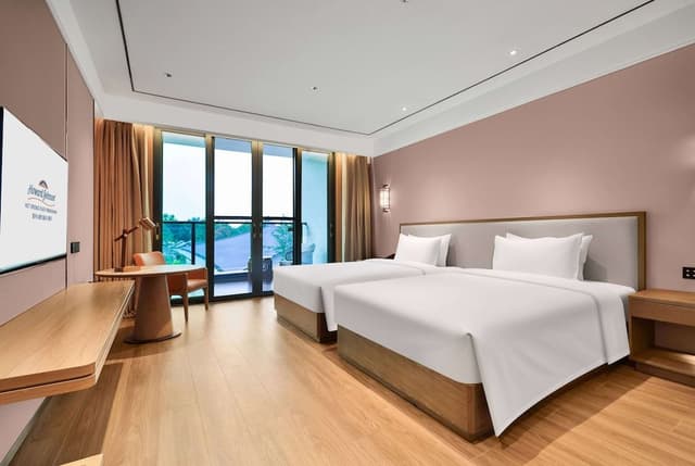Deluxe Room, 2 Twin Beds, Non Smoking