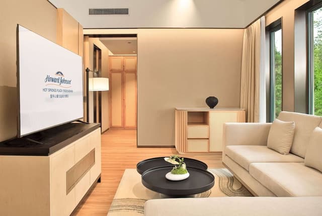 Villa, 1 King Bed, Non Smoking (Second Floor)