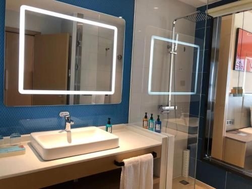 ฮอลิเดย์ อินน์ เอ็กซ์เพรส อูลันฉับ จี่หนิง (Holiday Inn Express Ulanqab Jining)4