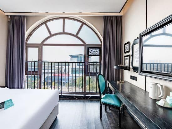 Xana - Linglong Bed Room