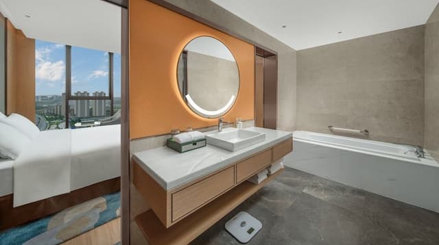 Suite, 1 Bedroom (Dining Area)