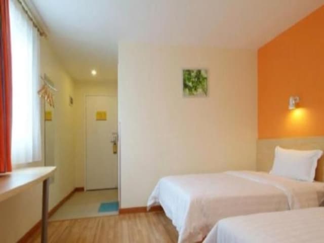 7 Days - Zizhu Twin Room