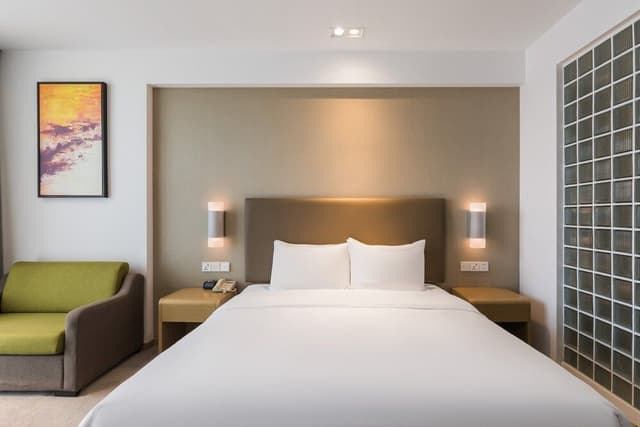Standard Room, 1 King Bed