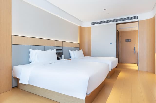 Huazhu - Business Twin Room