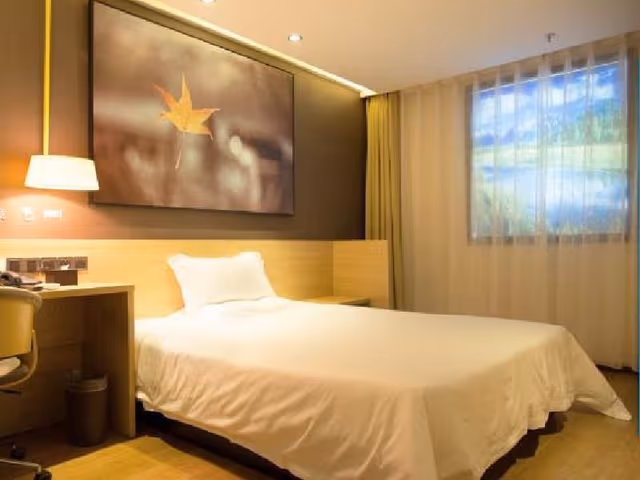 IU Compact U - Exquisite Bed Room