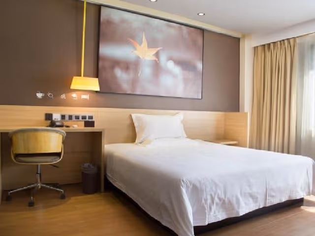 IU Compact U - Exquisite Bed Room