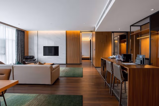 Deluxe Suite