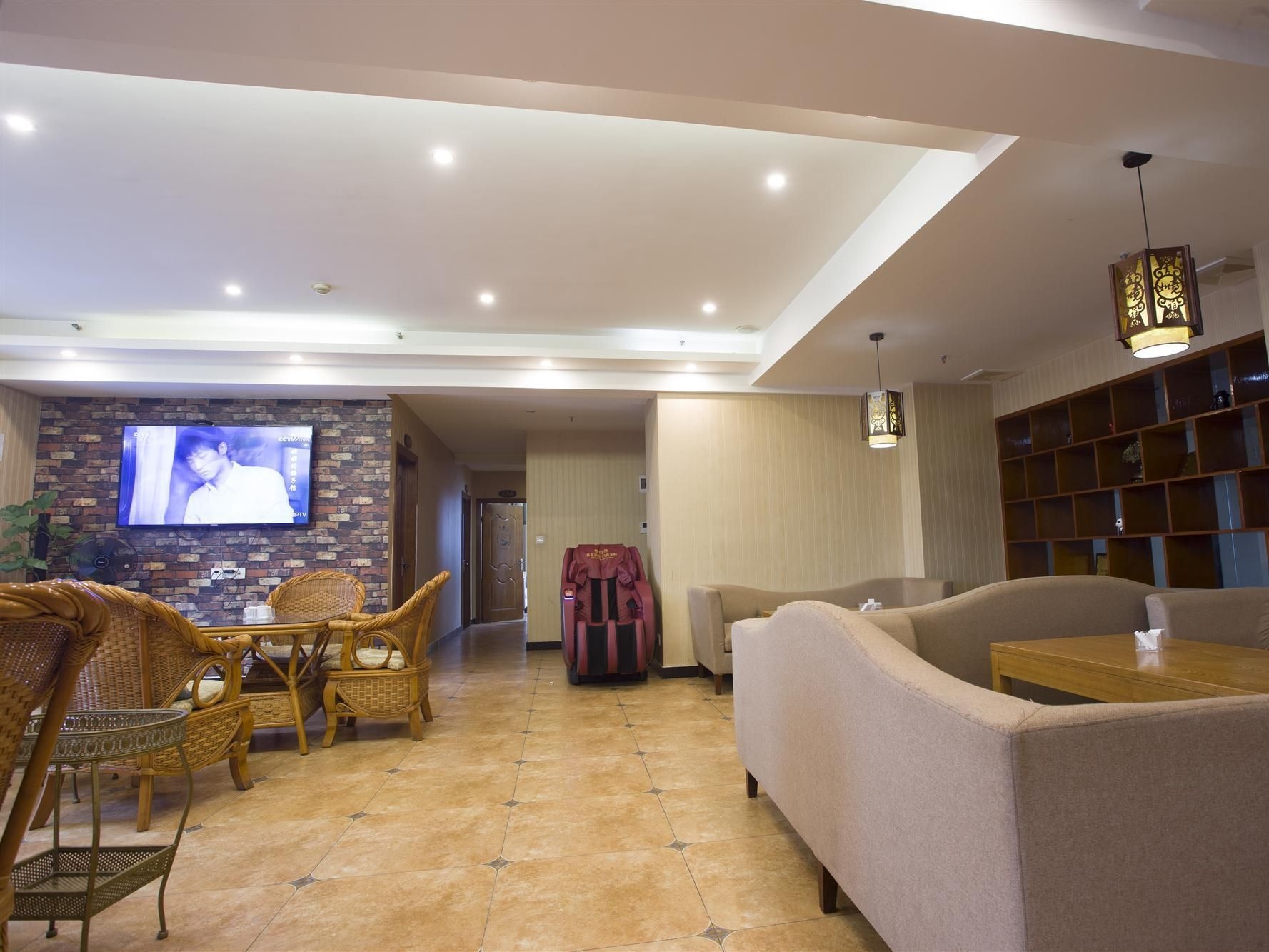 ผาย โฮเทล นีเจียง ว่านต้าพลาซา (Pai Hotel Neijiang Wanda Plaza)2