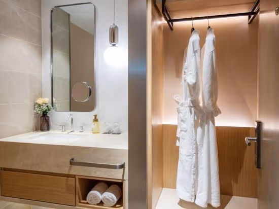 Deluxe Room (2 Beds)