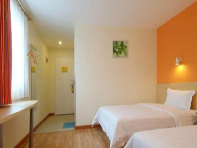 7 Days - Zizhu Twin Room