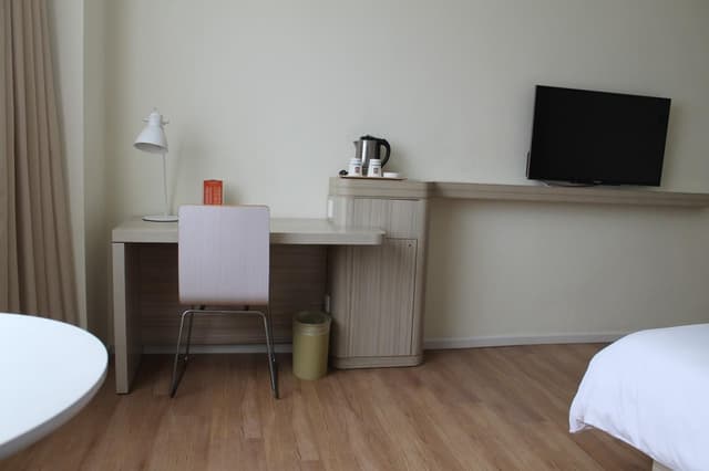 Corporate Twin, Guest room, 2 Twin/Single Bed(s), City view
