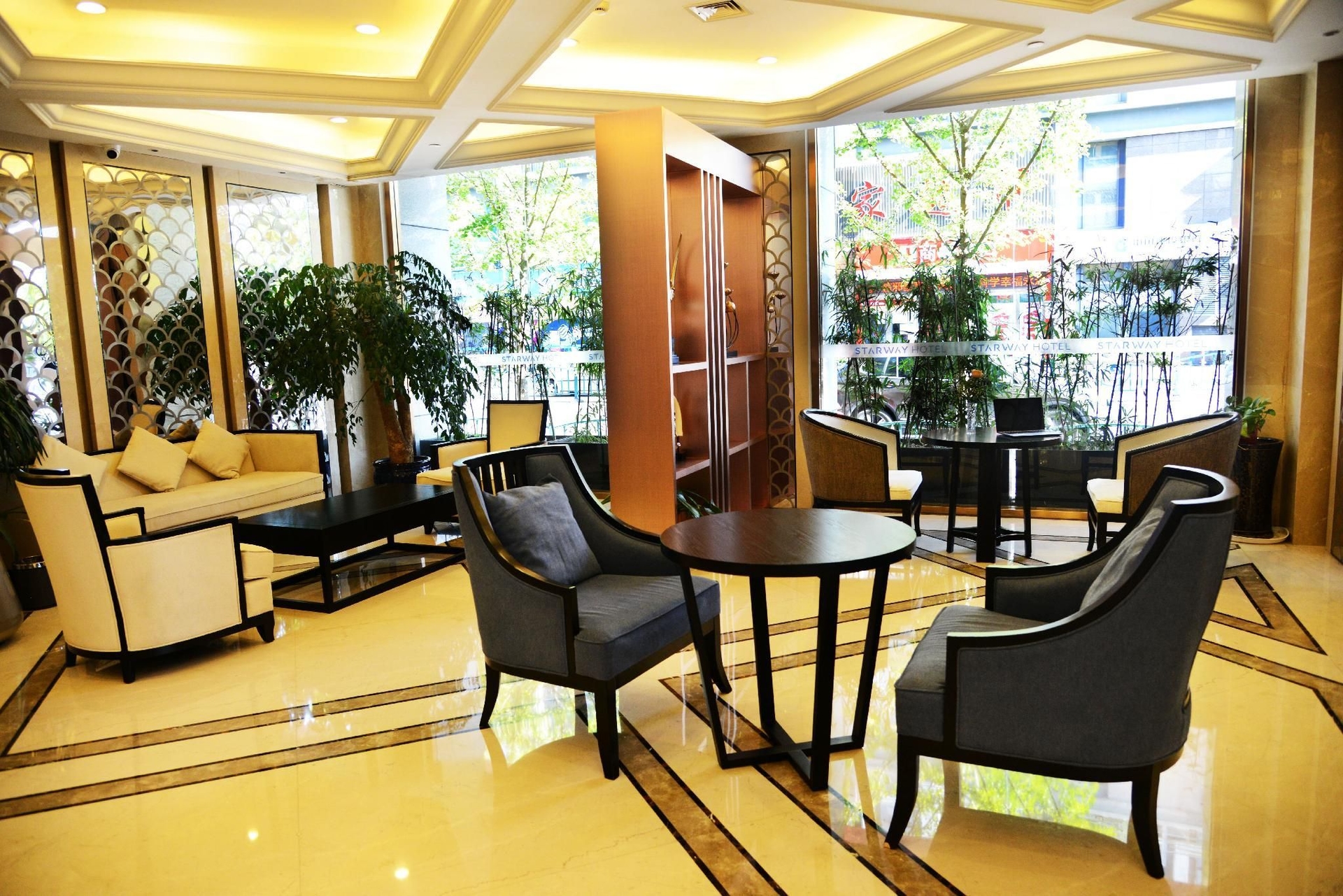สตาร์เวย์ โฮเทล เขตชมวิวทะเลสาบพันเกาะ (Starway Hotel Thousand Islands Lake Scenic Area)1