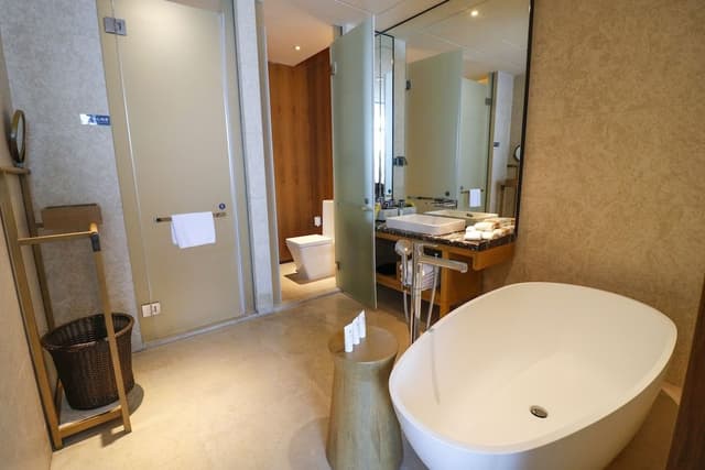 Suite, 1 Bedroom, Lake View