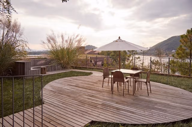 Family Suite with Garden Lake View