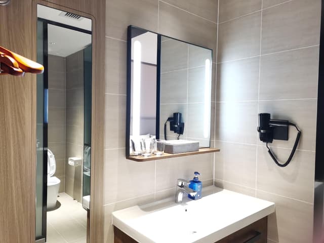 Huazhu - Business Bed Room