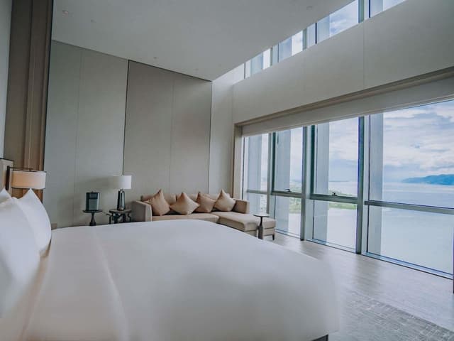 Presidential Suite, 1 King Bed, Accessible, Lake View