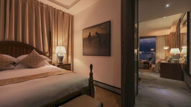 Classic Suite, 1 Queen Bed, Non Smoking