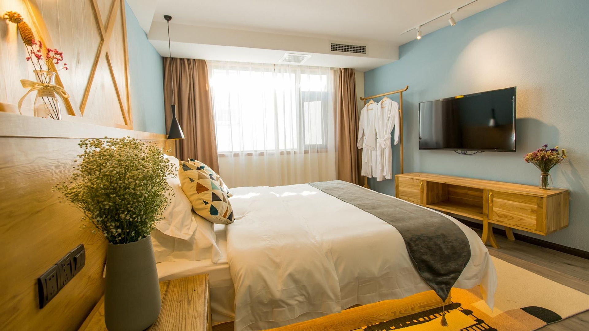 ฟลอรัล โฮเทล ต้าหลี่ เฉียนเซียง หลานชาน โฮสเทล (Floral Hotel Dali Qianxiang Lanshan Hostel)3