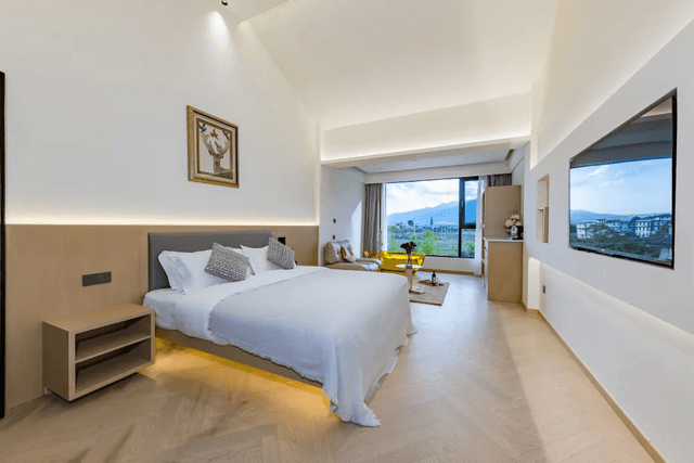 Huazhu - Deluxe Bed Room
