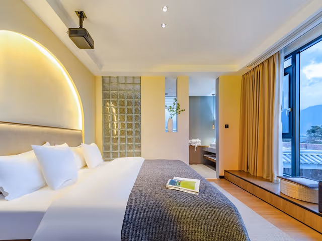 King Room with Balcony