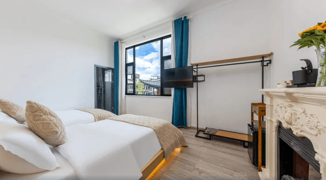 Twin Room with Bathroom