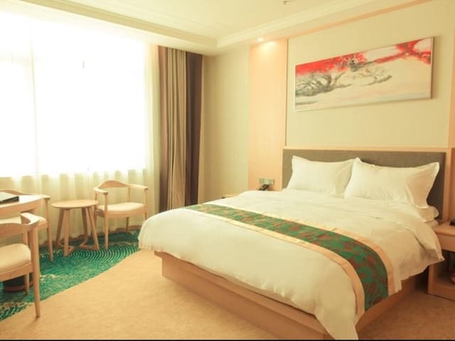 Deluxe Suite