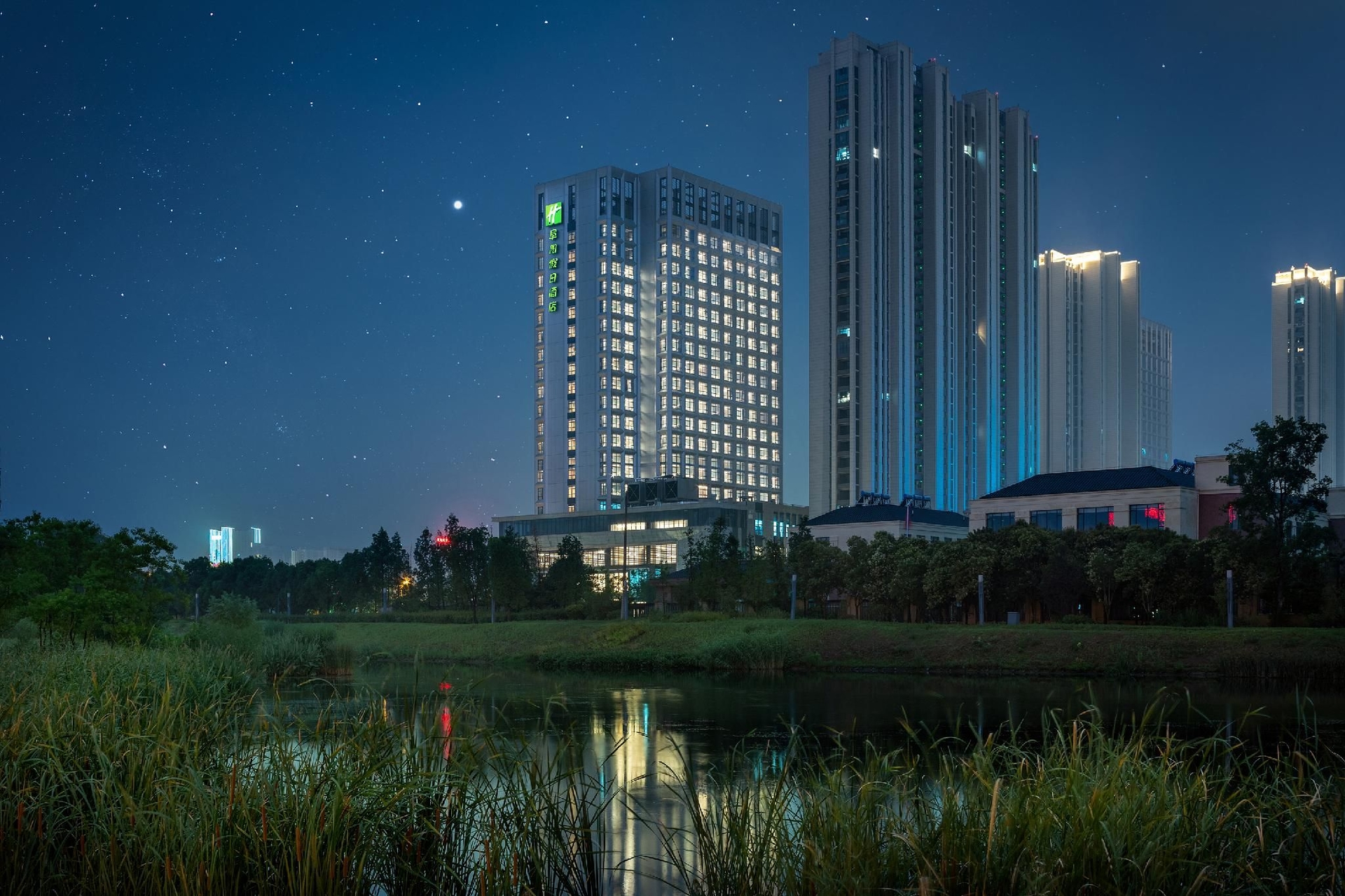 ฮอลิเดย์อินน์ ฟู่หยาง (Holiday Inn Fuyang)2