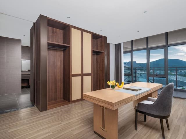 Room, 2 Bedrooms, Lake View
