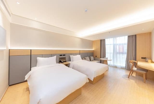 Memory Foam Twin Room