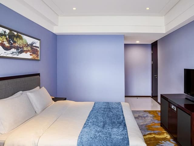 Superior Suite, 1 King Bed