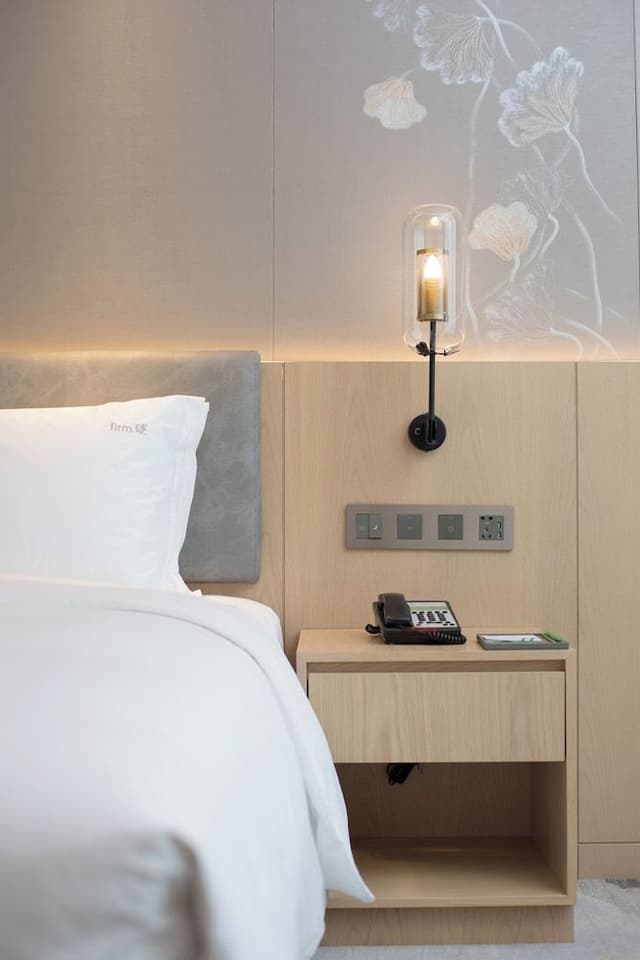 Standard Room, 1 King Bed