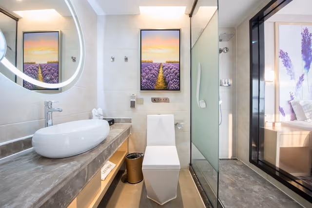 Queen Room with View