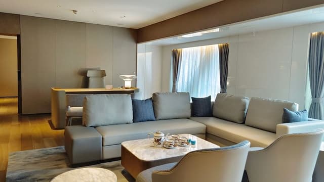 Presidential Suite, 1 Twin Bed