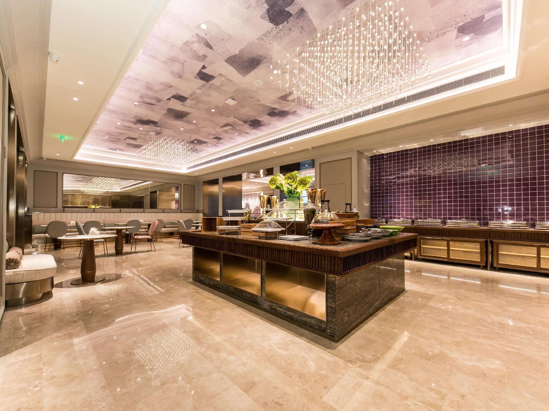 เมอร์เคียว โฮห์ฮอต ดาวน์ทาวน์ (Mercure Hohhot Downtown)1