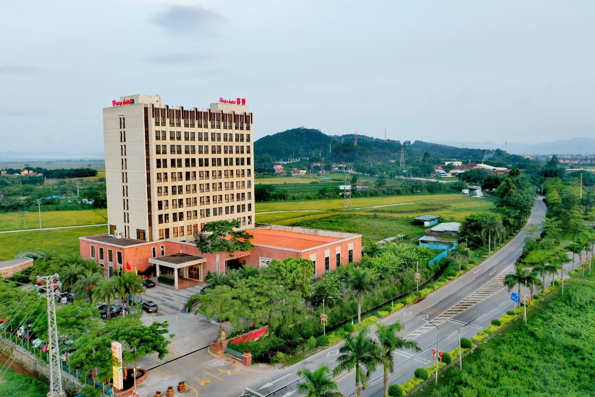 โรงแรมไทซานซีฮุย (Taishan Xihui Hotel)0
