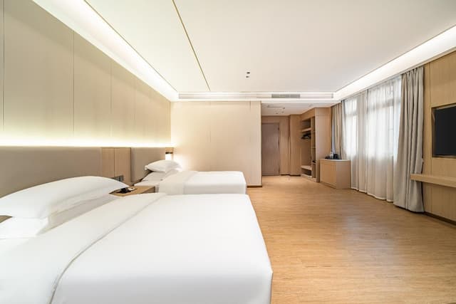 Dossen - Twin Room With City View